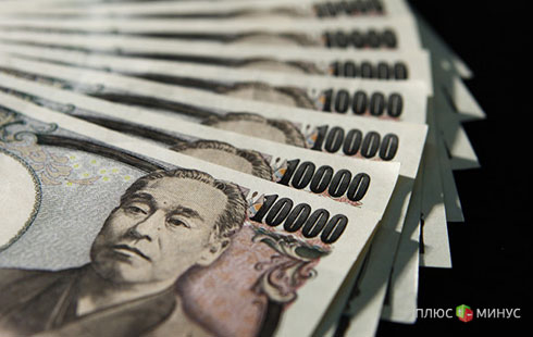 Доллар вырос к 10-недельному максимуму против иены Доллар вырос к 10-недельному максимуму против иены