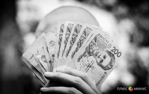 Аксенов отберет деньги у НБУ и раздаст вкладчикам