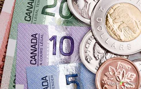 Канадский доллар достиг максимума за пять месяцев 