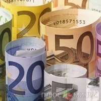 Евро растет на фоне долгового аукциона в Италии