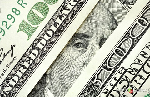 Доллар продолжает набирать обороты, укрепляясь по отношению к большинству противников