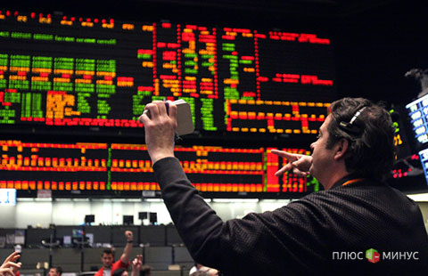 Новую неделю валюты начали гэпом