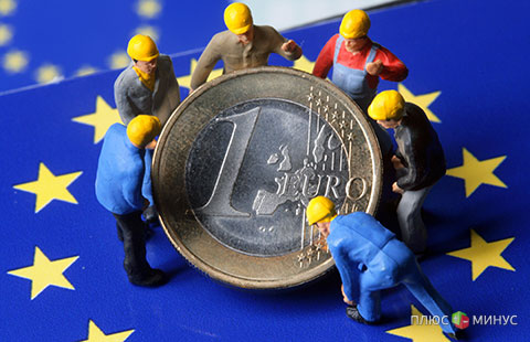 Евро подкосила статистика от Sentix