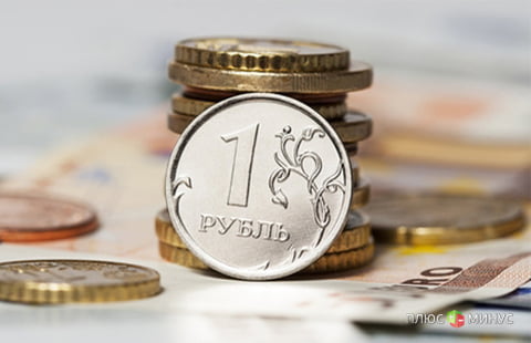 Высокие цены на нефть и слабый доллар поддержали рублевое ралли 