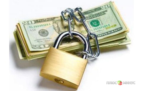 Греческие банки вынуждены ограничить операции на валютном рынке