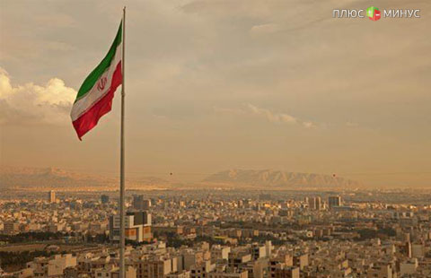 Золото вернулось на уровень 1200 долларов за унцию, цены на нефть сортов WTI и Brent торгуются в довольно узком диапазоне