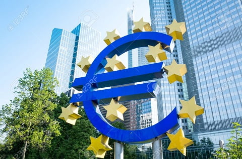 ЕЦБ может отказаться от новых стимулирующих мер в 2016 году